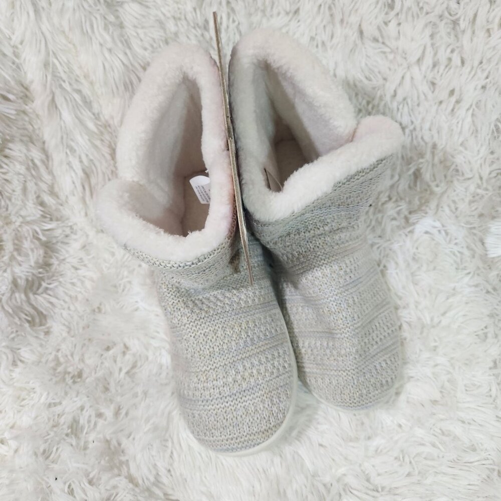 Muk Luks Womens Contour Slippers Large 9-10 Gray Knit & Plaid With Plush Lining